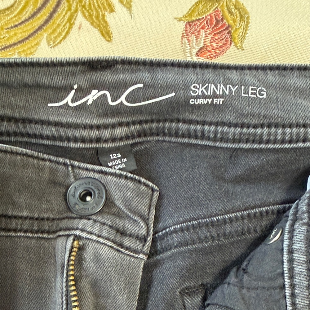 INC International Concepts Skinny Leg Curvy Fit Jeans - Charcoal